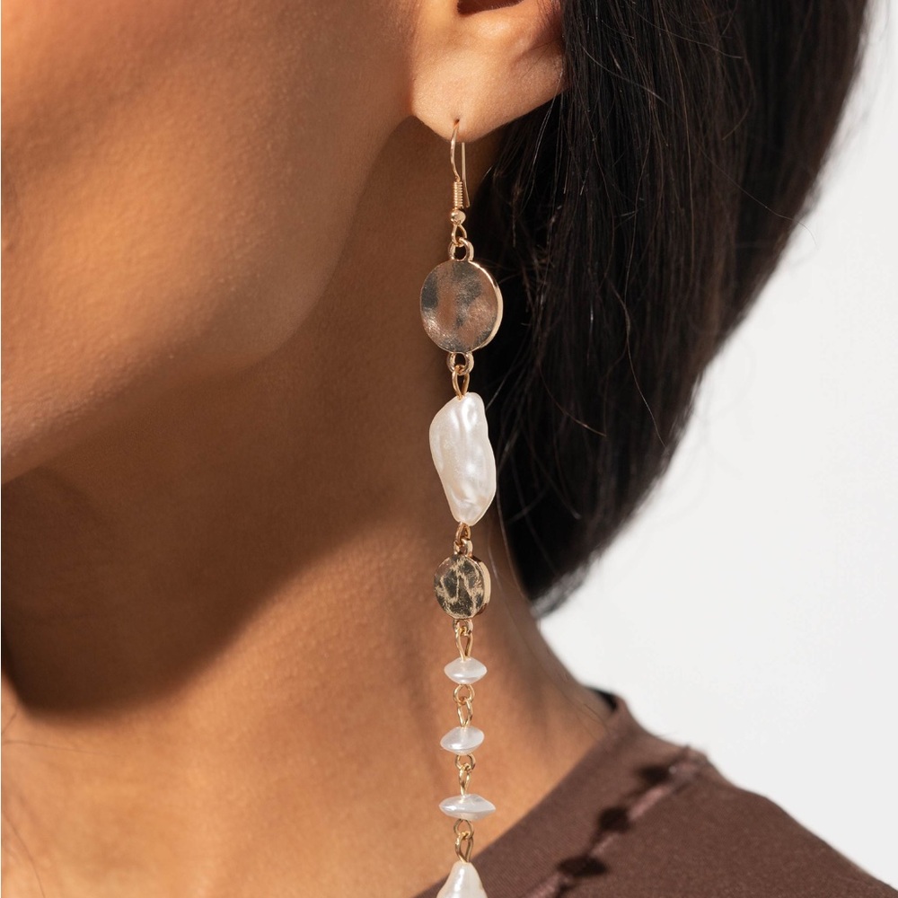 Beautiful set necklace and earrings